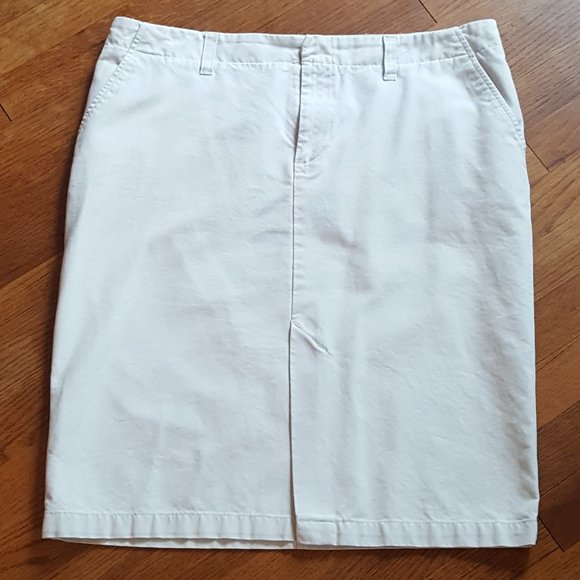 Old Navy Dresses & Skirts - Old Navy khaki pencil skirt EUC  Sz 14